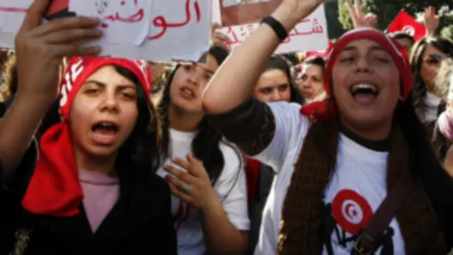 ट्यूनीशिया में टॉपलेस विरोध