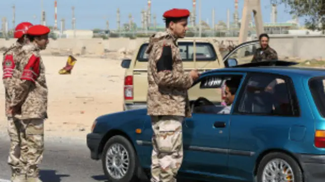 لیبیا کې مليشه ډلې له هغې جگړې وروسته جوړې شوي چې په پايله کې يې د ډگروال قذافي واکمني ونړېده