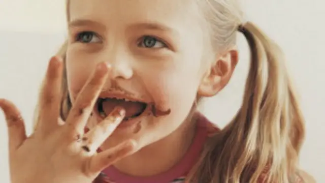 चॉकलेट, बच्ची