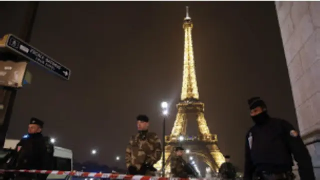Menara Eiffel
