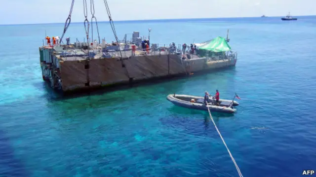 Potongan kapal USS Guardian.