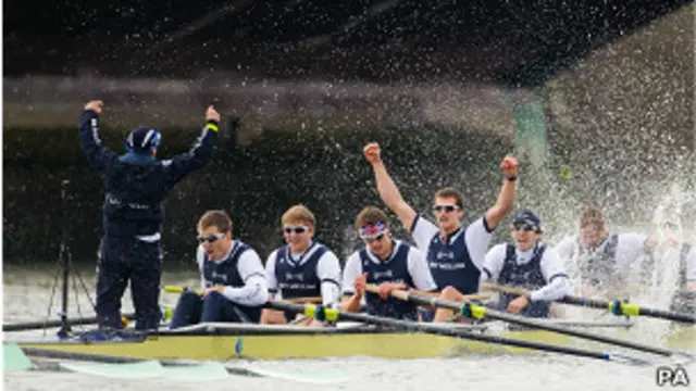 Oxford gana la regata