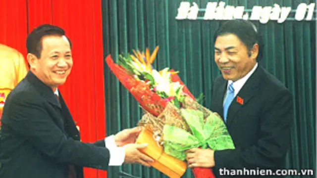Ông Trần Thọ (trái) và ông Nguyễn Bá Thanh