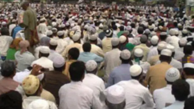 बांग्लादेश में दोषी क़रार दिए गए लोगों के समर्थन में कोलकाता में रैली