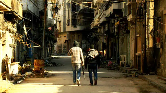 عکس از صفحه فیسبوک لنز جوان حمصی