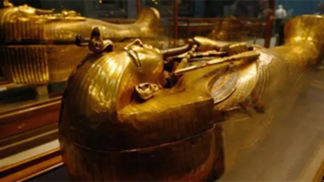 فرعون توت عنخ آمون کا تابوت ڈیڑھ ٹن سونے سے بنا ہوا تھا