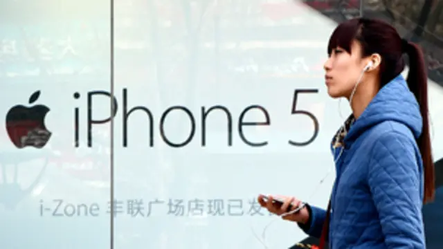 وعد تيم كوك بتحسين سياسة ما بعد البيع لهواتف آي فون 4 وأي فون 4S