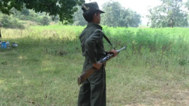 Lính trẻ em của lực lượng Maoist