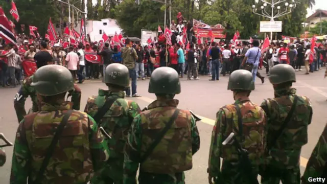 Meski sempat bertempur dengan GAM, tentara di Aceh tidak lagi melakukan operasi sejak pemerintah Indonesia dan GAM menandatangani Kesepakatan Helsinki.