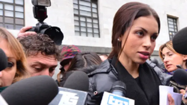 كان قرار المحكمة عدم الاستماع الى شهادتها في القضية المقامة ضد برلسكوني قد أثار غضب الراقصة