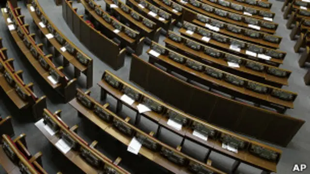 Порожні місця в Раді