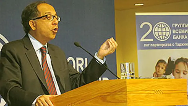 په هر هېواد کې د ۴۰ سلنه تر ټولو زياتو بېوزلو خلکو پر عايداتو پام راغونډېږي.