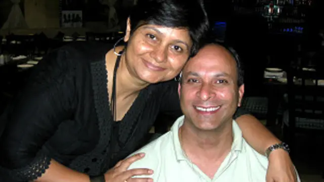 तुषार औऱ उनकी पत्नी सुमन ने मिलकर एक रेस्त्रां खोलने का फ़ैसला किया.