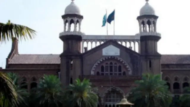 وزارت انفارمیشن اینڈ ٹیکنالوجی اور پی ٹی اے نے لاہور ہائی کورٹ کو بتایا کہ متنازع مواد کو بلاک کرنے کی کوئی ٹیکنالوجی موجود نہیں ہے