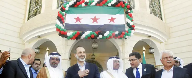 اتحادیه عرب ائتلاف ملی سوریه را به عنوان نماینده مشروع مردم سوریه به رسمیت می‌شناسد-عکس از افتتاح سفارت این ائتلاف در دوحه Reuters