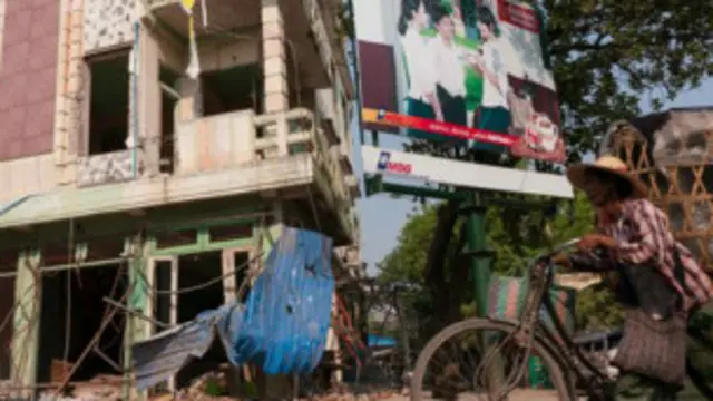 یہ فسادات اس سنار کی دکان سے شروع ہوئے جہاں ہونے والے ایک معمولی جھگڑے نے پورے علاقے کو اپنی لپیٹ میں لے لیا