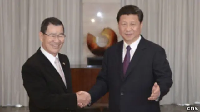 習近平和蕭萬長今年4月在博鰲論壇上會面。