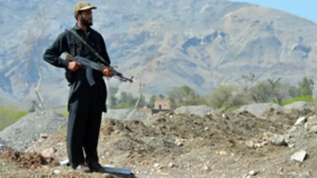 تمر خطوط إمداد حلف الناتو في اقليم خيبر