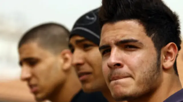 شباب من غزة