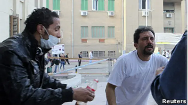 Копты у собора в Каире