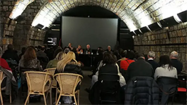 Painel reunido durante festival sobre assassinosroleta aposta no zerosérieroleta aposta no zeroParis (Foto: Rémi Gros)