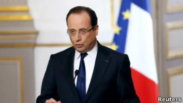 Президент Олланд на пресс-конференции