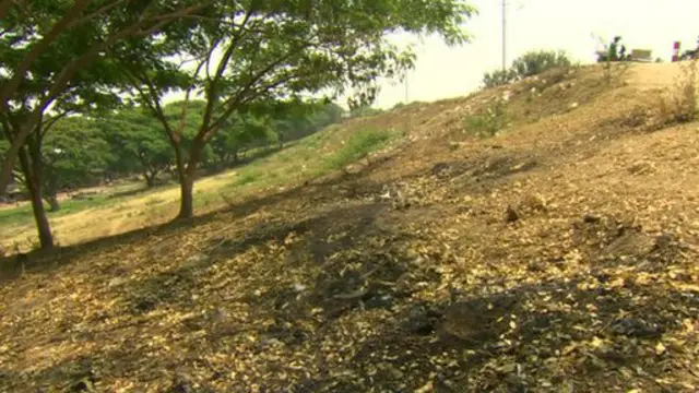 جاناتان هد می گوید بیست پسربچه مسلمان را از مدرسه ربوده و پس از مثله کردن آنان، اجسادشان را در جا آتش زدند