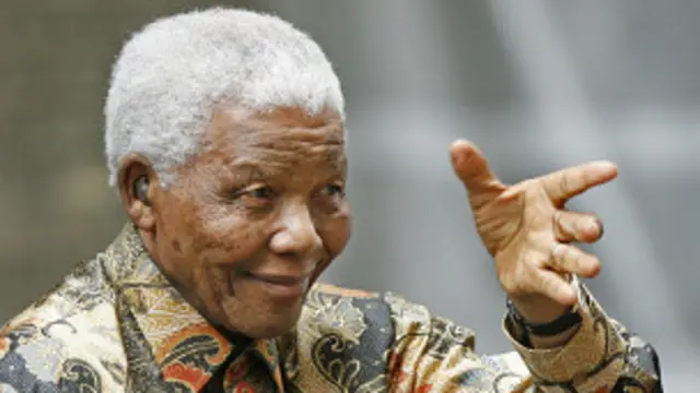 94 साल के नेल्सन मंडेला को फेफेड़ में संक्रमण की वजह से तीसरी बार एक साल के अंदर अस्पताल में भर्ती कराया गया है. 