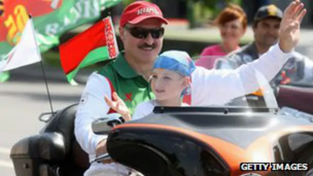 Aleksandr və Nikolay Lukaşenko