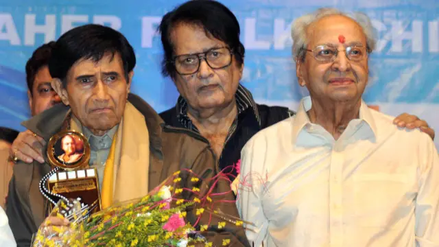 देव आनंद और मनोज कुमार के साथ फिल्म अभिनेता प्राण