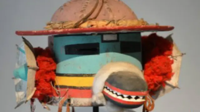 قناع بيع في المزاد