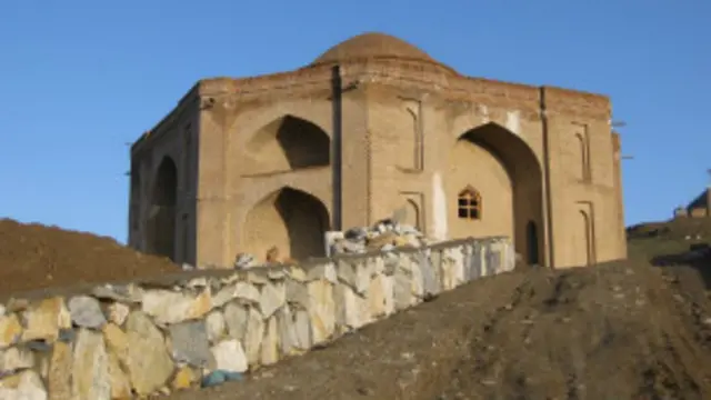 دا پرووژې د اسلامي کلتور دويمې غونډې ته د چمتووالي لپاره تر سره کېږي.
اکبرخان موسی زاده