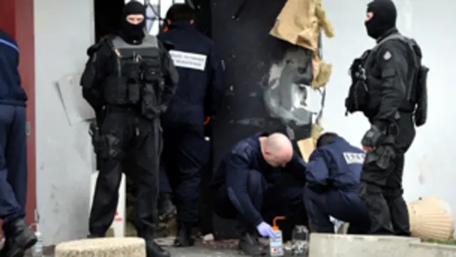 د فرانس پرېس خبري اژانس ویلي، د لوی څارنوال فردریک فیفر ویلي فاید "یو ځانګړی ګواښ رامنځ ته کولای شي".