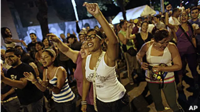 تقریباً ایک کروڑ 90 لاکھ ووٹرز میں سے اسی فیصد نے ووٹ ڈالے