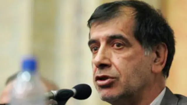 آقای باهنر می‌گوید در دو دوره قبلی به محمود احمدی نژاد رای نداده است