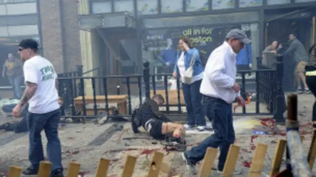 Америка расследует взрывы в Бостоне