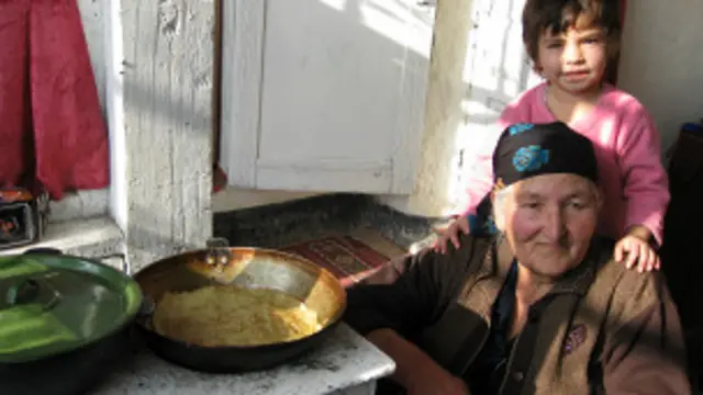 Тожикистон ўзбеклари зич яшайдиган шимол бугун газ ва ток етишмайдиган, Тошкентга элтувчи йўллари ёпиқ овлоқ гўшага айланмоқда