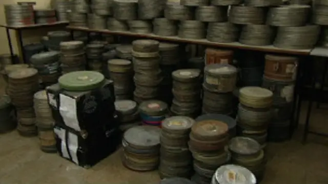 دغه فلم کې مو یو لړ بدلونونه راوستي.
اسد سکندر