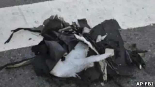 ФБР: бомбы спрятали в скороварки и рюкзаки