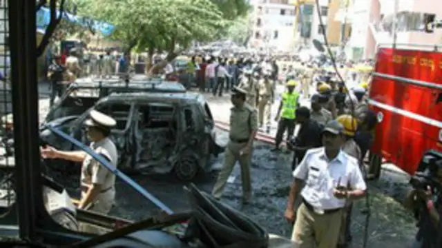 د هند د څارګرې ادارې این ای اې چارواکي د پېښې ځای ته رسېدلي او څېړنې یې پیل کړي دي. 