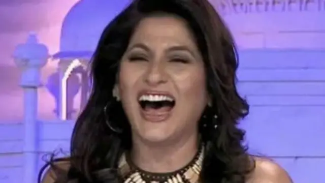 टीवी समीक्षक मानते हैं कि कई हास्य कार्यक्रमों में महिलाओं का चित्रण भद्दा और अशोभनीय है.