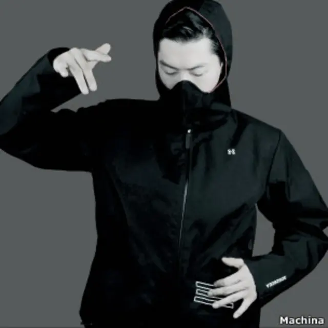 Куртка Machina Midi перетворює тіло людини на музичний інструмент