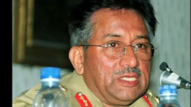 نواز شریف: مشرف دې د خیانت په تور محاکمه شي