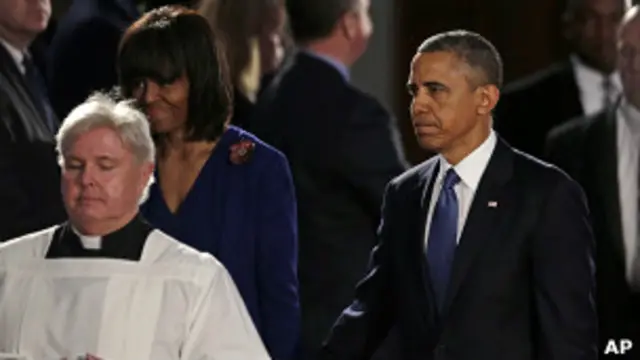 Барак и Мишель Обама на поминальной службе в Бостоне