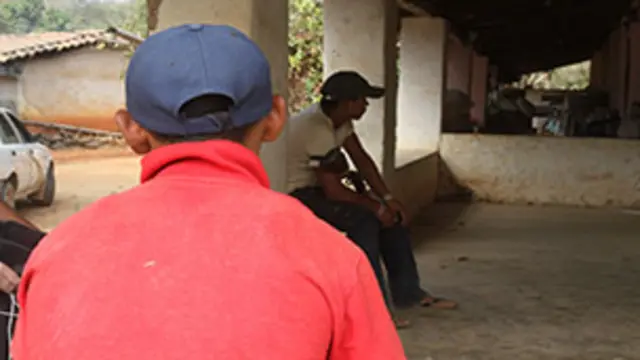 Andrés, niño en proceso de re educación por autodefensas