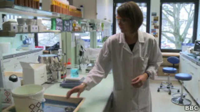 Laboratório da L'Oreal | Foto: BBC