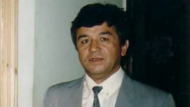 Katta xorozlar katta eshaklarni sikadi