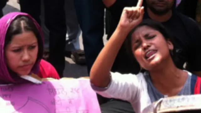 دلی میں ریپ کے خلاف زبردست احتجاجی مظاہرے ہوتے رہے ہیں