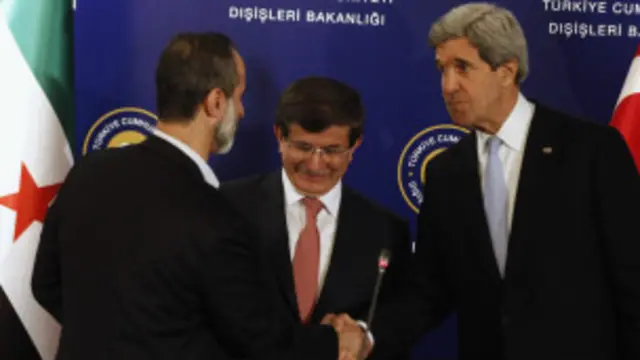 امریکی وزیر خارجہ نے ترکی کے شہر استنبول میں منعقد ہونے والے ’فرینڈز آف سیریا‘ کے اجلاس میں اس بات کا اعلان کیا