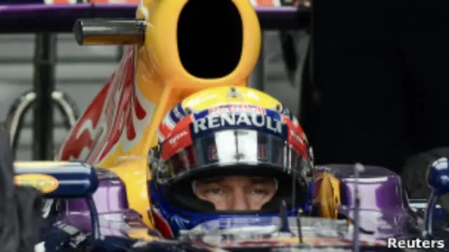 البحرين استضافت سباق فورمولا 1 لأول مرة عام 2004. 